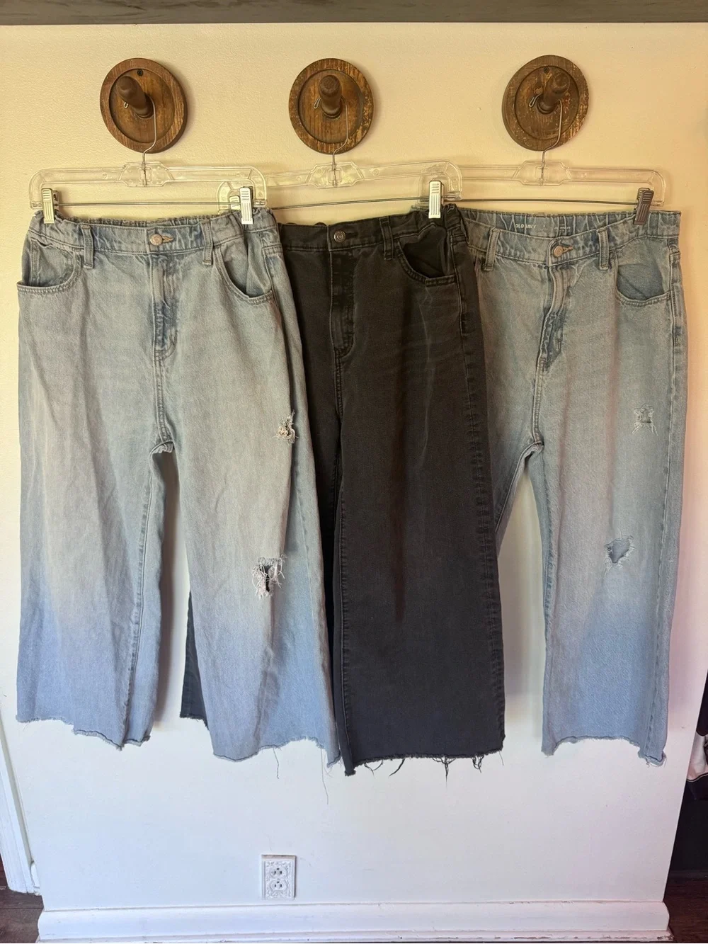 Old Navy Distressed Wide-Leg Kids Jeans - Light Blue & Black